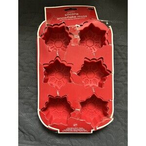 Wilton Silicone Snowflake Muffin Baking Pan & Cupcake Tray 6 Cup Cake Mold NWT